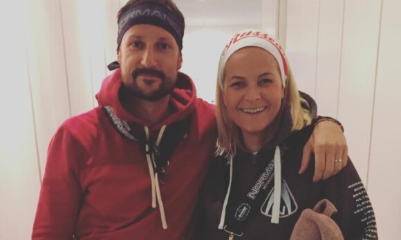 image: Kronprinsparet klare for å rulle